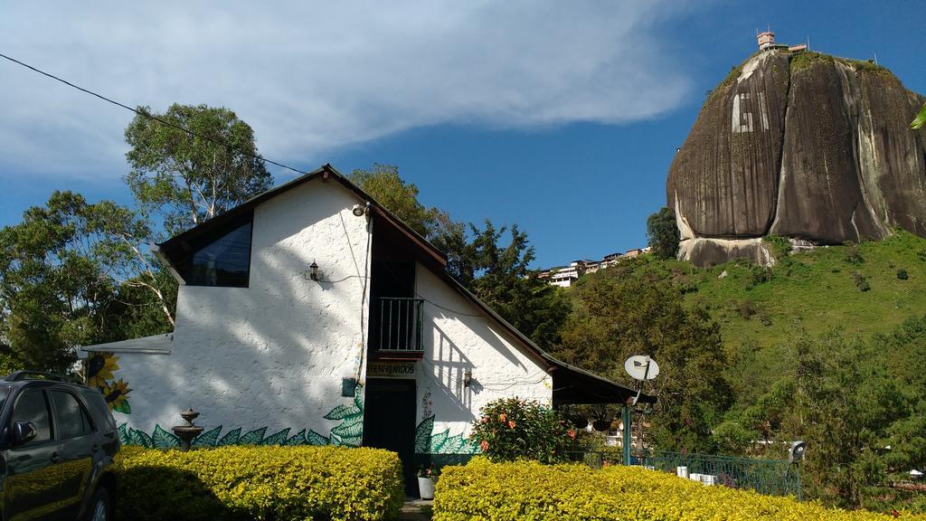 Villa Las Cabanas Castillos Del Lago Guatapé Exterior foto